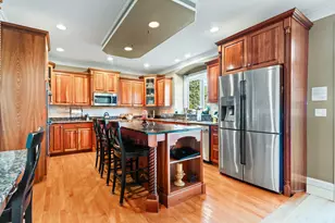 3N943 Ralph Waldo Emerson Ln, Saint Charles, IL 60175 - Photo 17