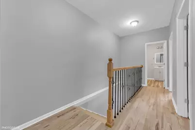 8404 S Exchange Avenue, Chicago, IL 60617 - Photo 37