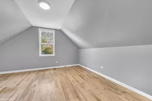 8404 S Exchange Ave, Chicago, IL 60617 - Photo 21