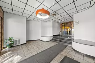 7100 W 95th St, Oak Lawn, IL 60453 - Photo 7