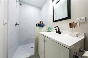 9802 W Oak Forest Dr, Beach Park, IL 60099 - Photo 13