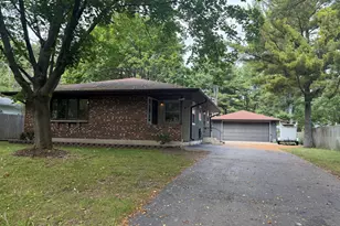 9802 W Oak Forest Dr, Beach Park, IL 60099 - Photo 1