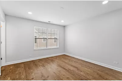 821 Lexington Circle E, Des Plaines, IL 60016 - Photo 23