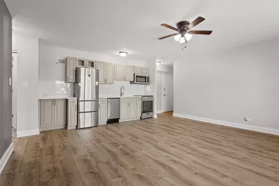 7710 N Sheridan Road #204, Chicago, IL 60626 - Photo 3
