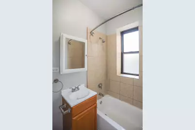 5326 S Cornell Avenue #202, Chicago, IL 60615 - Photo 7