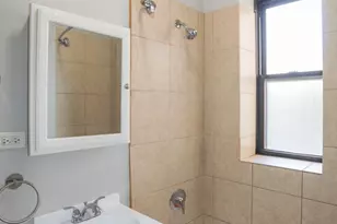 5326 S Cornell Ave, Chicago, IL 60615 - Photo 7