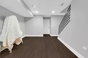 2324 W Warren Blvd, Chicago, IL 60612 - Photo 13