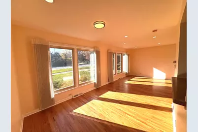 1042 W Central Road, Mount Prospect, IL 60056 - Photo 29