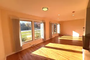 1042 W Central Rd, Mount Prospect, IL 60056 - Photo 29