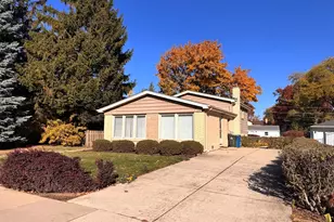 1042 W Central Rd, Mount Prospect, IL 60056 - Photo 1