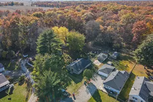 2863 Shadow Lawn, Momence, IL 60954 - Photo 3