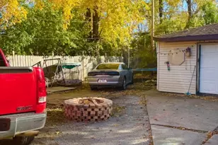 106 W 157th St, Harvey, IL 60426 - Photo 23