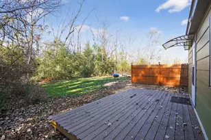 1036 Guerin Rd, Green Oaks, IL 60048 - Photo 5