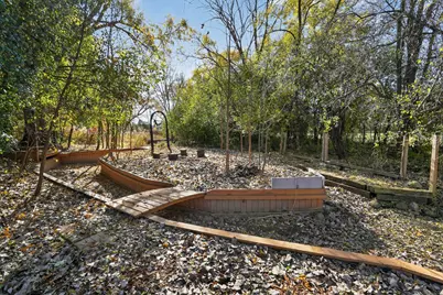 1036 Guerin Road #B, Green Oaks, IL 60048 - Photo 3