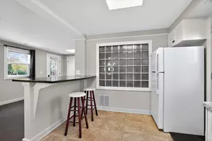 1036 Guerin Rd, Green Oaks, IL 60048 - Photo 11