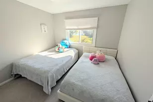 27W210 Providence Ln, Winfield, IL 60190 - Photo 9