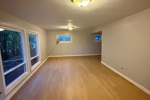 1440 Gentry Rd, Hoffman Estates, IL 60169 - Photo 9