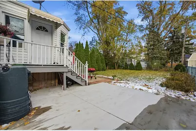 9131 Newcastle Avenue, Morton Grove, IL 60053 - Photo 23