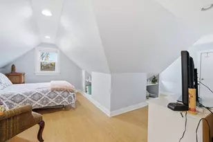 9131 Newcastle Ave, Morton Grove, IL 60053 - Photo 15