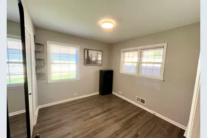 104 Michigan Avenue, Highwood, IL 60040 - Photo 7