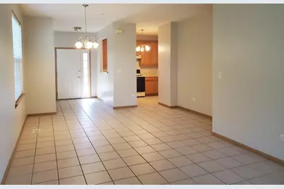 1236 Brookdale Drive #1236, Carpentersville, IL 60110 - Photo 11