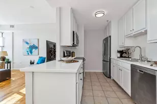 77 S Evergreen Ave, Arlington Heights, IL 60005 - Photo 5