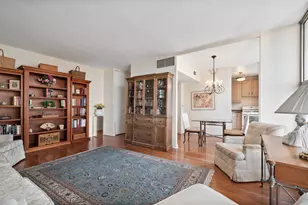 [Address not provided], Chicago, IL 60657 - Photo 7