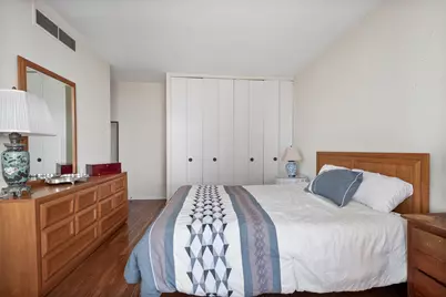 [Address not provided], Chicago, IL 60657 - Photo 17