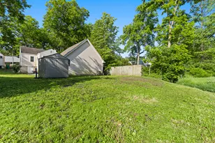 21276 W Arbor Ln, Lake Zurich, IL 60047 - Photo 3