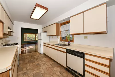 2631 Carmel Boulevard, Zion, IL 60099 - Photo 9