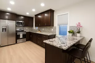 691 Burdette Ave, Glendale Heights, IL 60139 - Photo 9