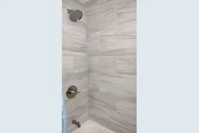 109 N May Street, Aurora, IL 60506 - Photo 7