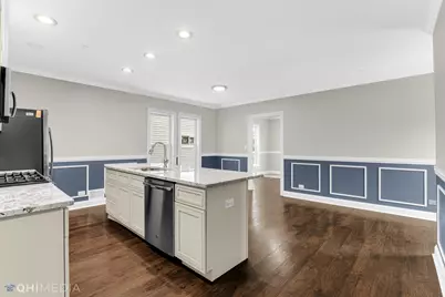 19 Augusta Street, Oak Park, IL 60302 - Photo 5