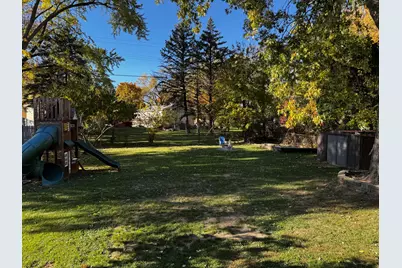 327 Tulsa Avenue, Carpentersville, IL 60110 - Photo 25