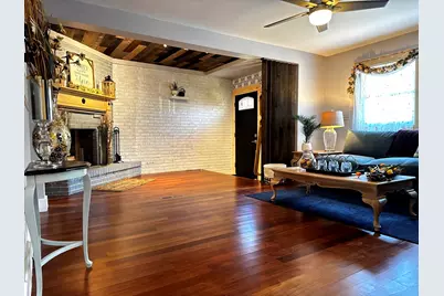 327 Tulsa Avenue, Carpentersville, IL 60110 - Photo 5