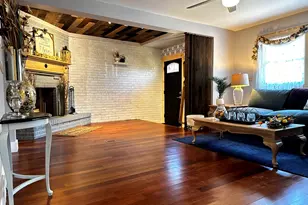 327 Tulsa Ave, Carpentersville, IL 60110 - Photo 5