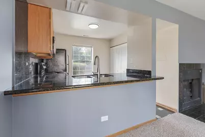 100 White Oak Court #1, Schaumburg, IL 60195 - Photo 11