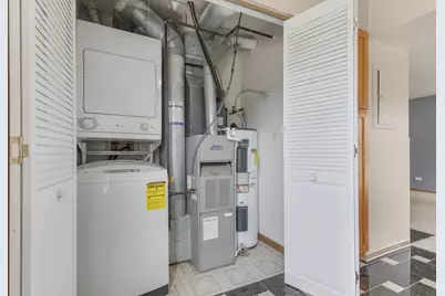 100 White Oak Court #1, Schaumburg, IL 60195 - Photo 21