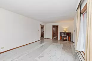 305 N Craig Pl, Lombard, IL 60148 - Photo 5