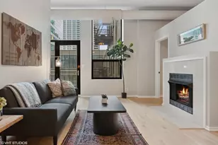 910 S Michigan Ave, Chicago, IL 60605 - Photo 3