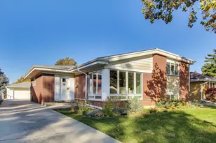 11122 Martindale Dr, Westchester, IL 60154 - Photo 1