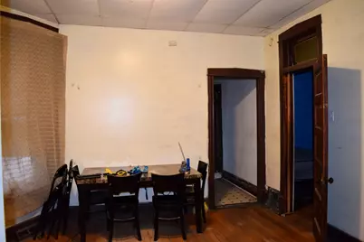 4252 W Gladys Avenue, Chicago, IL 60624 - Photo 9