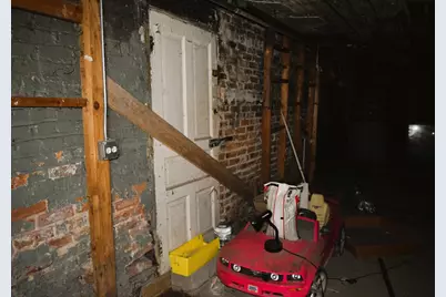 4252 W Gladys Avenue, Chicago, IL 60624 - Photo 39