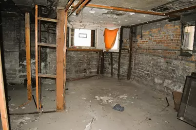 4252 W Gladys Avenue, Chicago, IL 60624 - Photo 37