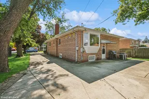 10624 Lawler Ave, Oak Lawn, IL 60453 - Photo 27