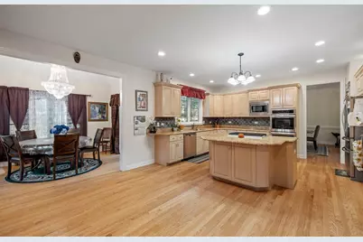 725 Heath Court, Westmont, IL 60559 - Photo 11