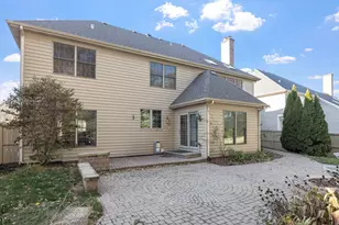 725 Heath Ct, Westmont, IL 60559 - Photo 35