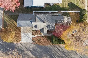 1408 Ave D, Sterling, IL 61081 - Photo 3