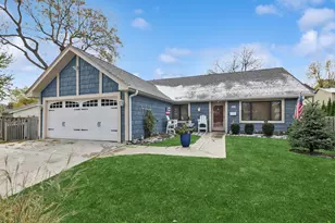 1621 Beverly Ct, Hanover Park, IL 60133 - Photo 1
