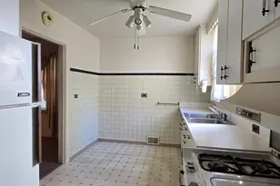 8341 N Osceola Ave, Niles, IL 60714 - Photo 9